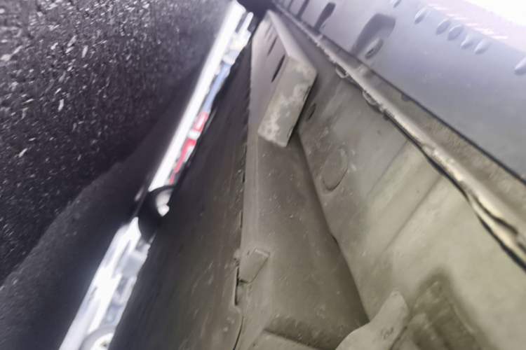 Used ORA Good Cat 2021 400km Standard Range Athena Edition Lithium Iron Phosphate Left Side Sill