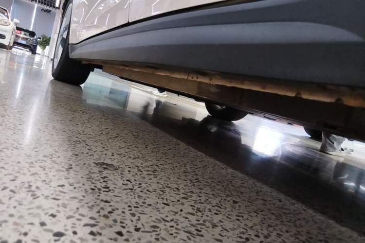 Used ORA Good Cat 2021 400km Standard Range Venus Edition Lithium Iron Phosphate Left Side Sill