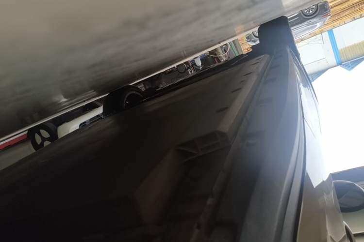Used ORA Good Cat 2021 400km Standard Range Venus Edition Lithium-Ion Battery Left Side Sill