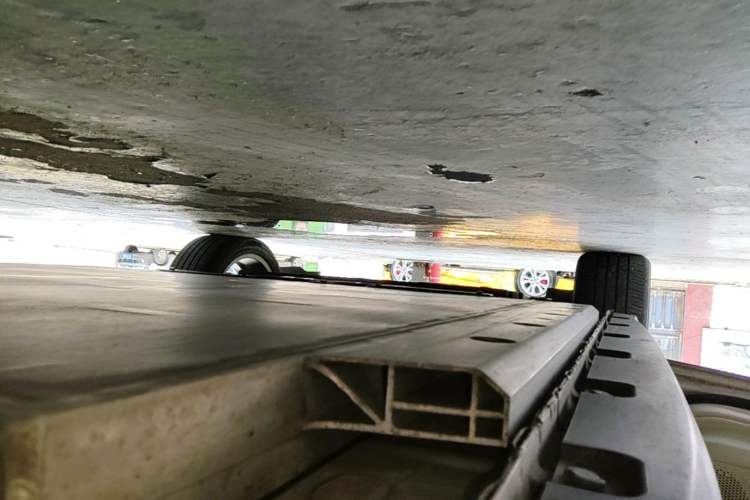 Used ORA Good Cat 2021 400km Standard Range Venus Edition Lithium-Ion Battery Left Side Sill