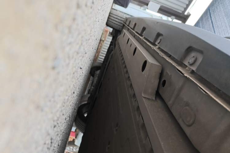 Used ORA Good Cat 2021 400km Standard Range Venus Edition Lithium Iron Phosphate Left Side Sill