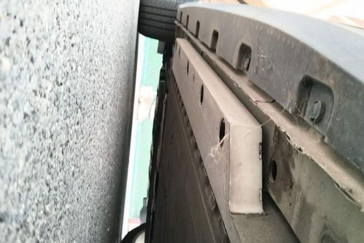 Used ORA Good Cat 2021 400km Standard Range Athena Edition Lithium Iron Phosphate Left Side Sill