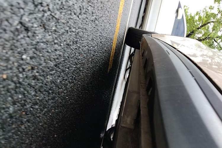 Used ORA Good Cat 2021 400km Standard Range Muse Edition Lithium-Ion Battery Left Side Sill