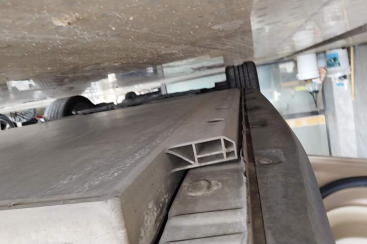 Used ORA Good Cat 2021 400km Standard Range Venus Edition Lithium-Ion Battery Left Side Sill
