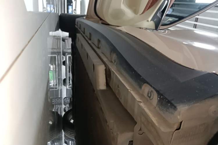 Used ORA Good Cat 2021 400km Standard Range Athena Edition Lithium Iron Phosphate Left Side Sill