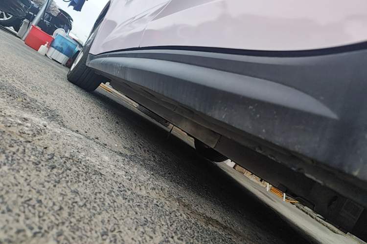 Used ORA Good Cat 2021 400km Standard Range Athena Edition Lithium Iron Phosphate Left Side Sill