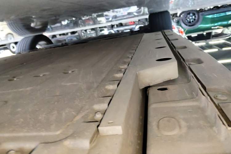 Used ORA Good Cat 2021 400km Standard Range Athena Edition Lithium Iron Phosphate Left Side Sill