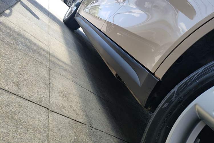 Used ORA Good Cat 2021 500km Long-Range Apollo Edition Ternary Lithium Left Side Sill