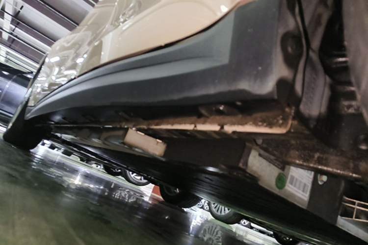 Used ORA Good Cat 2021 400km Standard Range Athena Edition Lithium Iron Phosphate Left Side Sill