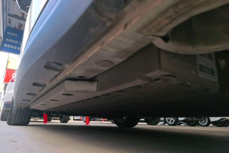 Used ORA Good Cat 2021 400km Standard Range Venus Edition Lithium Iron Phosphate Left Side Sill
