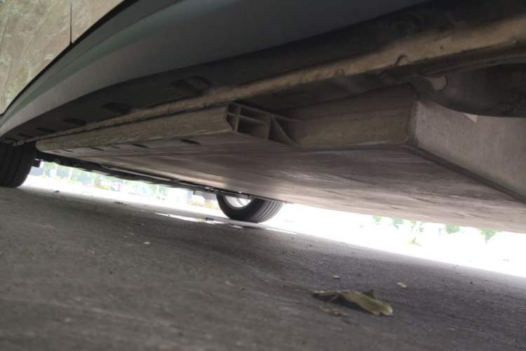 Used ORA Good Cat 2021 400km Standard Range Athena Edition Lithium-Ion Battery Left Side Sill