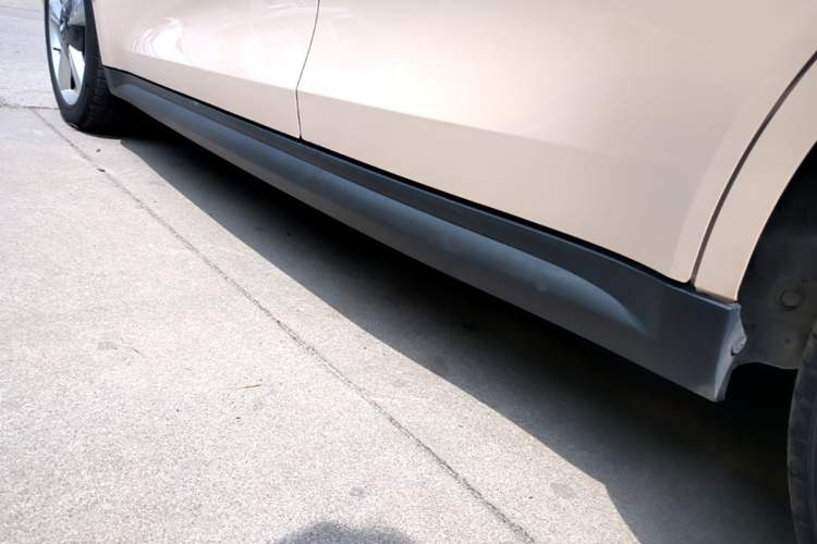 Used ORA Good Cat 2021 500km Long-Range Poseidon Edition Lithium-Ion Battery Left Side Sill