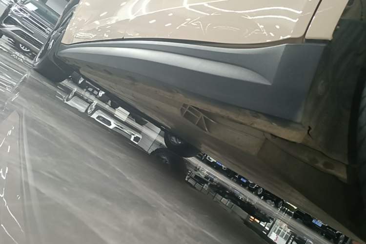 Used ORA Good Cat 2021 500km Long-Range Poseidon Edition Lithium-Ion Battery Left Side Sill