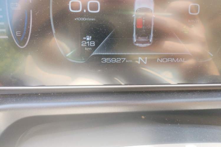 Used ORA Good Cat 2021 400km Standard Range Athena Edition Lithium Iron Phosphate Odometer Close Up
