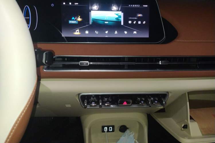 Used ORA Good Cat 2021 400km Standard Range Athena Edition Lithium Iron Phosphate Audio And AC Panel