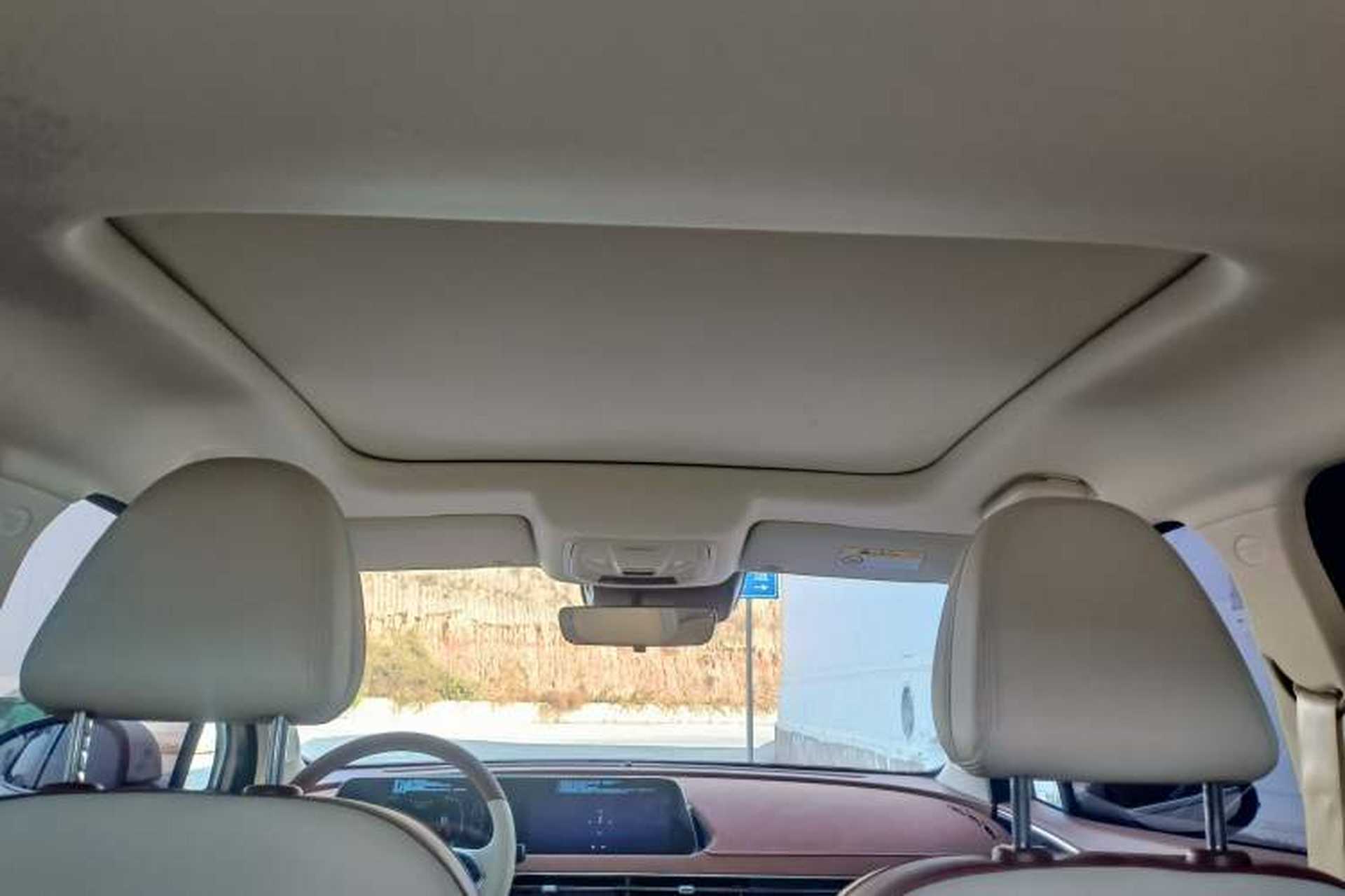 Used ORA Good Cat 2021 400km Standard Range Venus Edition Lithium-Ion Battery Interior 6