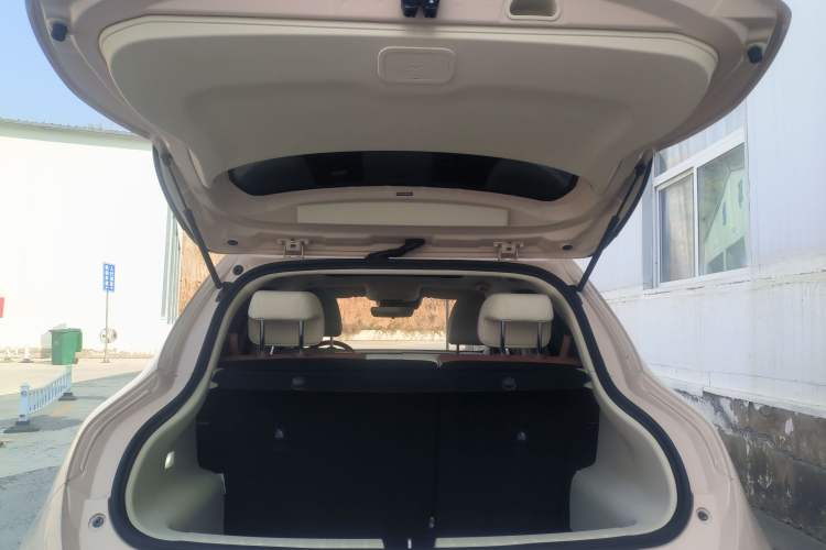 Used ORA Good Cat 2021 400km Standard Range Venus Edition Lithium-Ion Battery Trunk