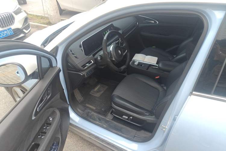 Used ORA Good Cat 2021 500km Long-Range Poseidon Edition Lithium-Ion Battery Driver Seat