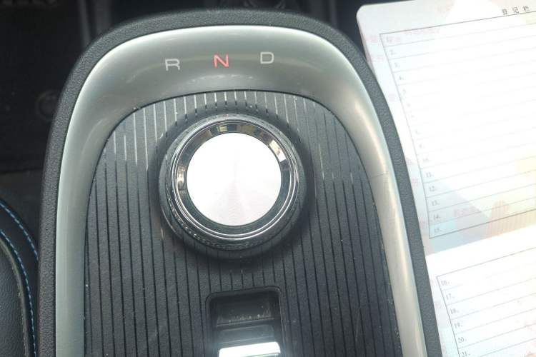 Used ORA Good Cat 2021 500km Long-Range Poseidon Edition Lithium-Ion Battery Gear Lever