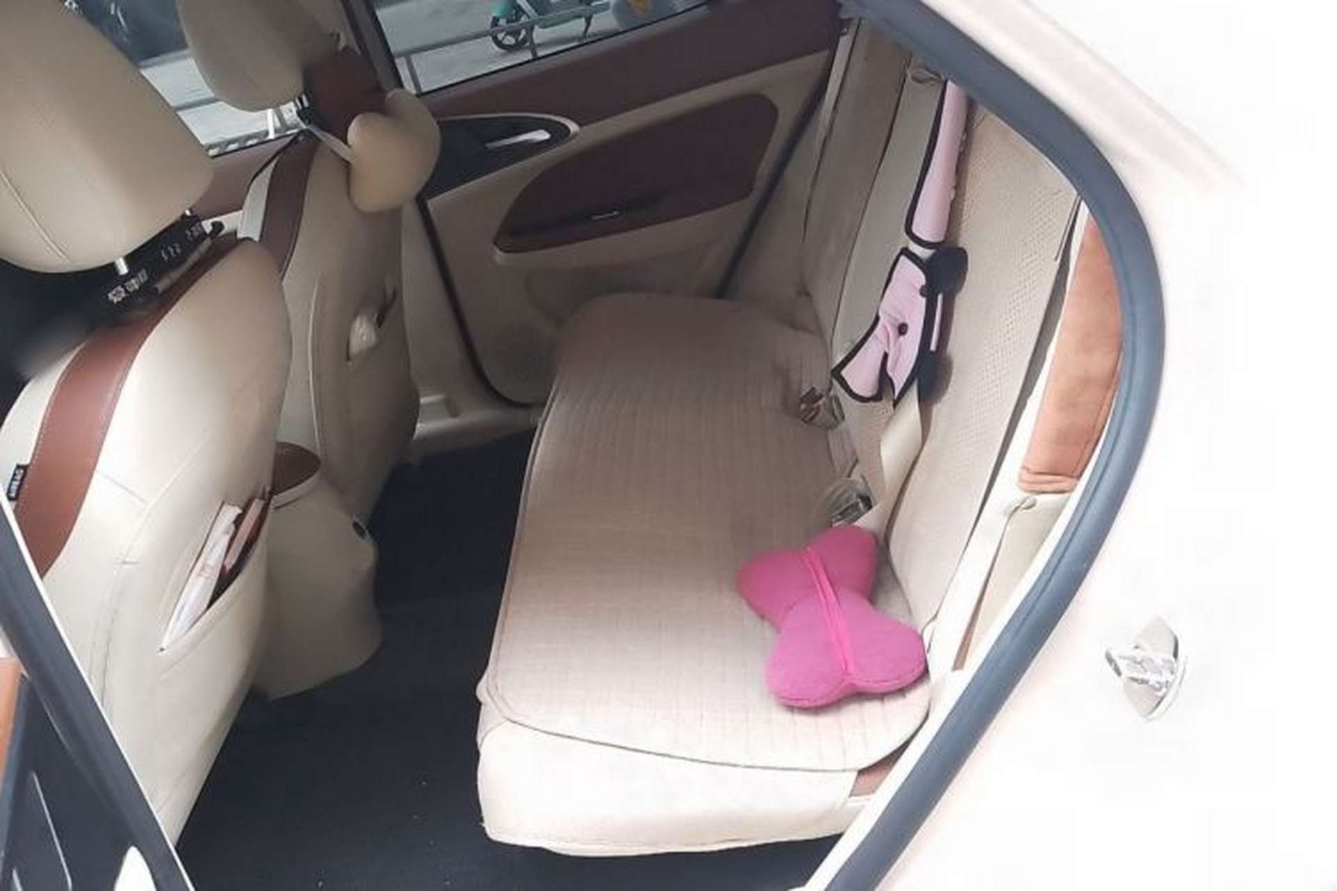 Used ORA Good Cat 2021 400km Standard Range Athena Edition Lithium Iron Phosphate Left Rear Seat