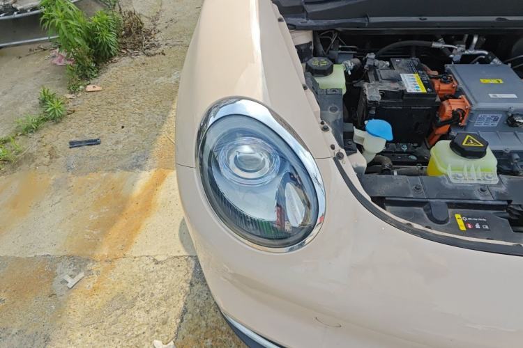 Used ORA Good Cat 2021 400km Standard Range Venus Edition Lithium Iron Phosphate Right Front Headlight