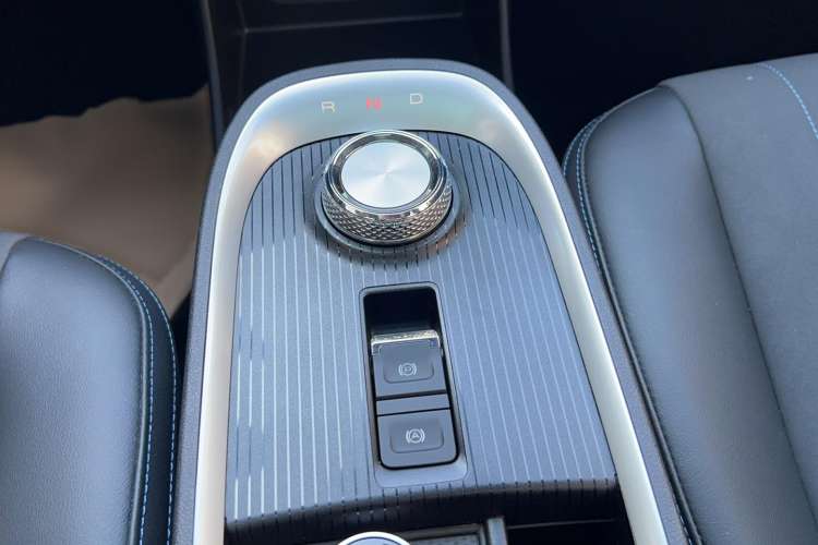 Used ORA Good Cat 2021 400km Standard Range Venus Edition Lithium-Ion Battery Gear Lever