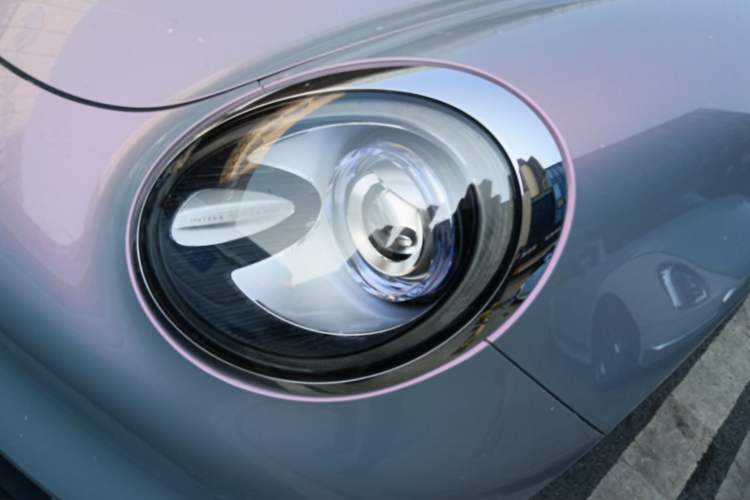 Used ORA Good Cat 2021 400km Standard Range Muse Edition Lithium Iron Phosphate Left Front Headlight