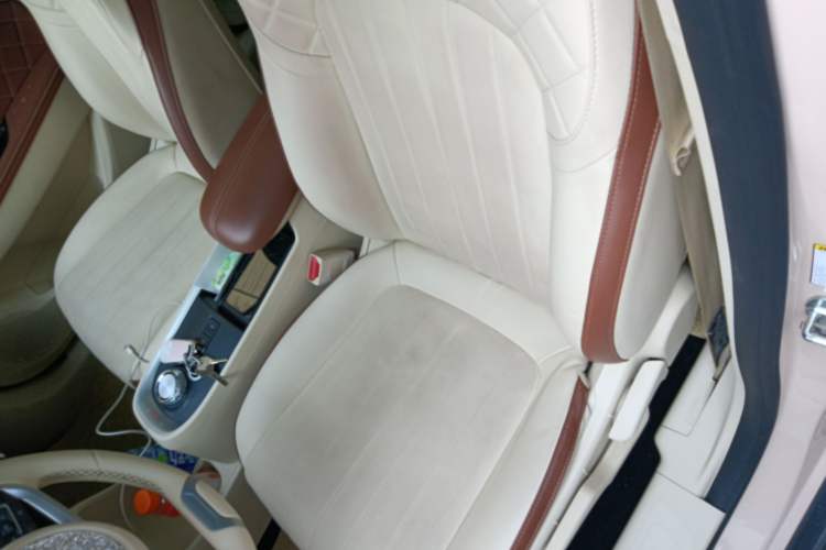 Used ORA Good Cat 2021 400km Standard Range Muse Edition Lithium Iron Phosphate Left Front Seat