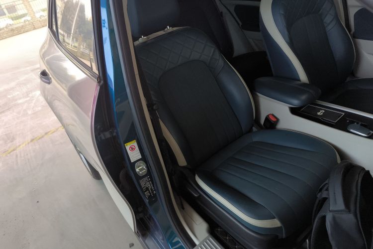 Used ORA Good Cat 2021 400km Standard Range Athena Edition Lithium-Ion Battery Right Front Seat