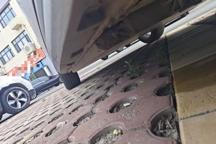 Used ORA Good Cat 2021 400km Standard Range Athena Edition Lithium Iron Phosphate Right Side Sill