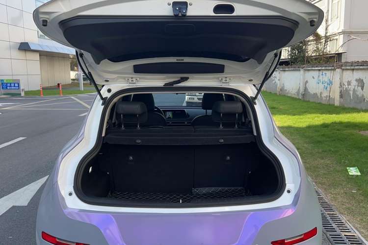 Used ORA Good Cat 2021 400km Standard Range Venus Edition Lithium-Ion Battery Trunk