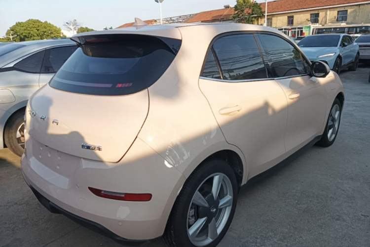 Used ORA Good Cat 2021 400km Standard Range Venus Edition Lithium-Ion Battery Rear Right 45 Deg