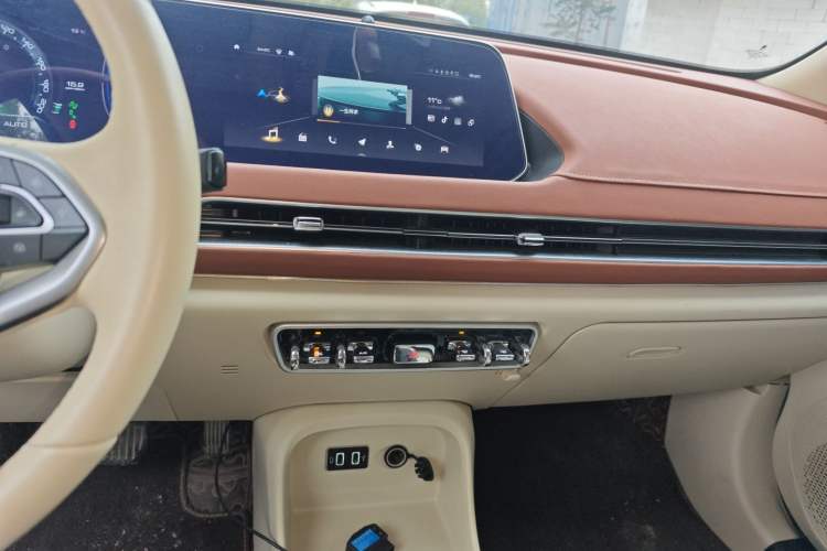 Used ORA Good Cat 2021 400km Standard Range Athena Edition Lithium Iron Phosphate Audio And AC Panel