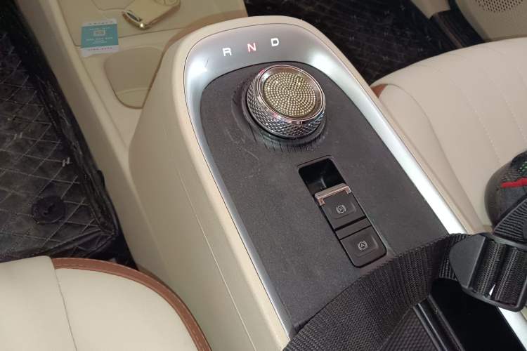 Used ORA Good Cat 2021 400km Standard Range Athena Edition Lithium Iron Phosphate Gear Lever