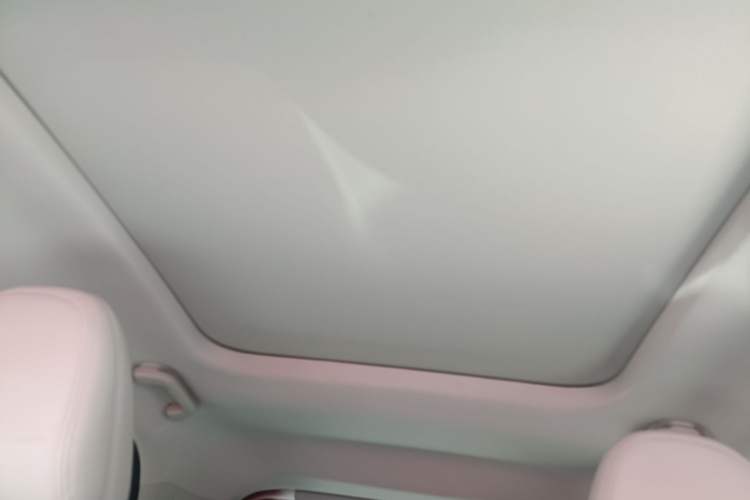 Used ORA Good Cat 2021 400km Standard Range Venus Edition Lithium Iron Phosphate Headliner
