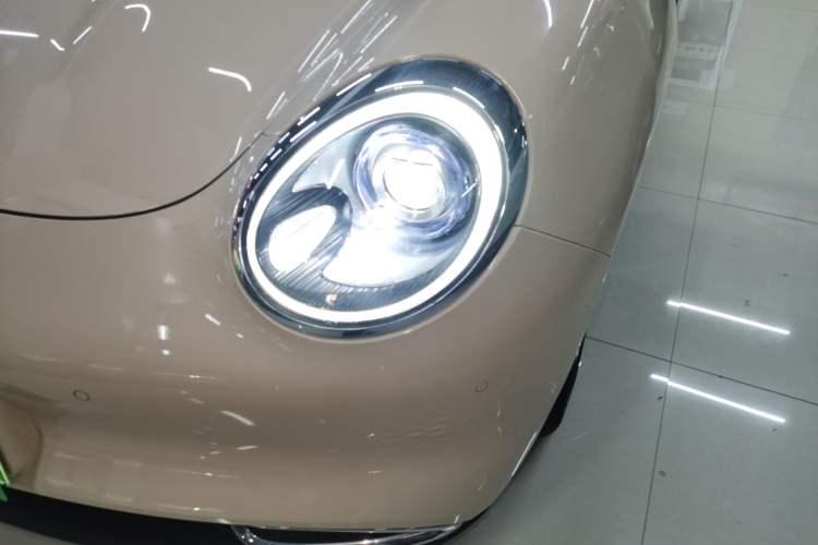 Used ORA Good Cat 2021 500km Long-Range Poseidon Edition Lithium-Ion Battery Left Front Headlight