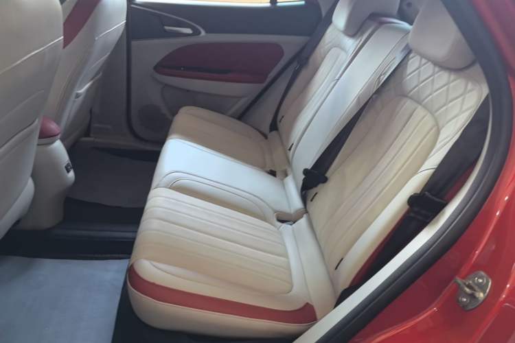 Used ORA Good Cat 2021 400km Standard Range Venus Edition Lithium-Ion Battery Left Rear Seat