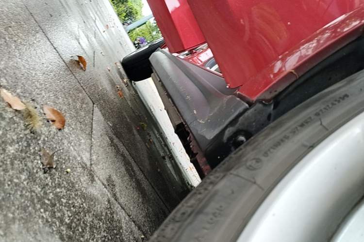 Used ORA Good Cat 2021 400km Standard Range Athena Edition Lithium-Ion Battery Right Side Sill