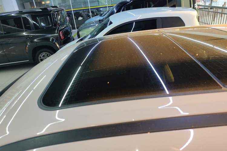Used ORA Good Cat 2021 400km Standard Range Athena Edition Lithium-Ion Battery Roof