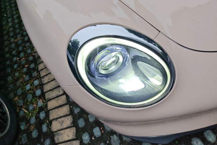 Used ORA Good Cat 2021 400km Standard Range Venus Edition Lithium Iron Phosphate Right Front Headlight
