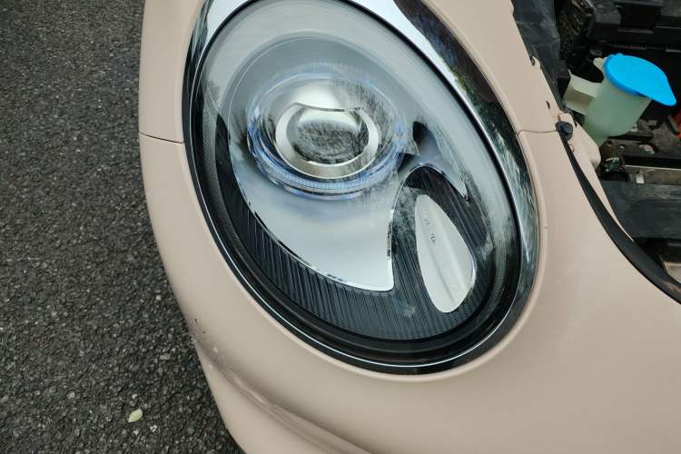 Used ORA Good Cat 2021 400km Standard Range Athena Edition Lithium Iron Phosphate Right Front Headlight
