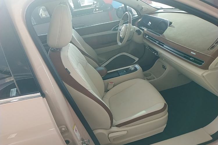Used ORA Good Cat 2021 400km Standard Range Athena Edition Lithium-Ion Battery Right Front Seat