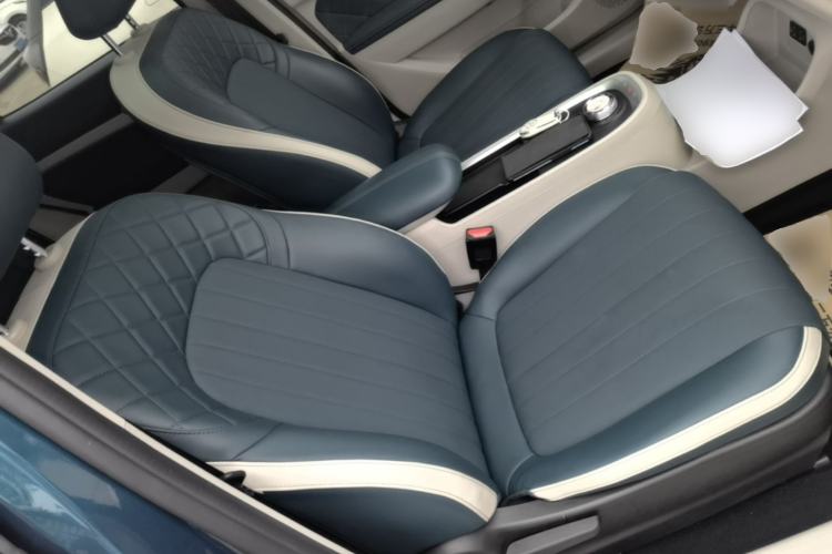 Used ORA Good Cat 2021 400km Standard Range Venus Edition Lithium-Ion Battery Right Front Seat