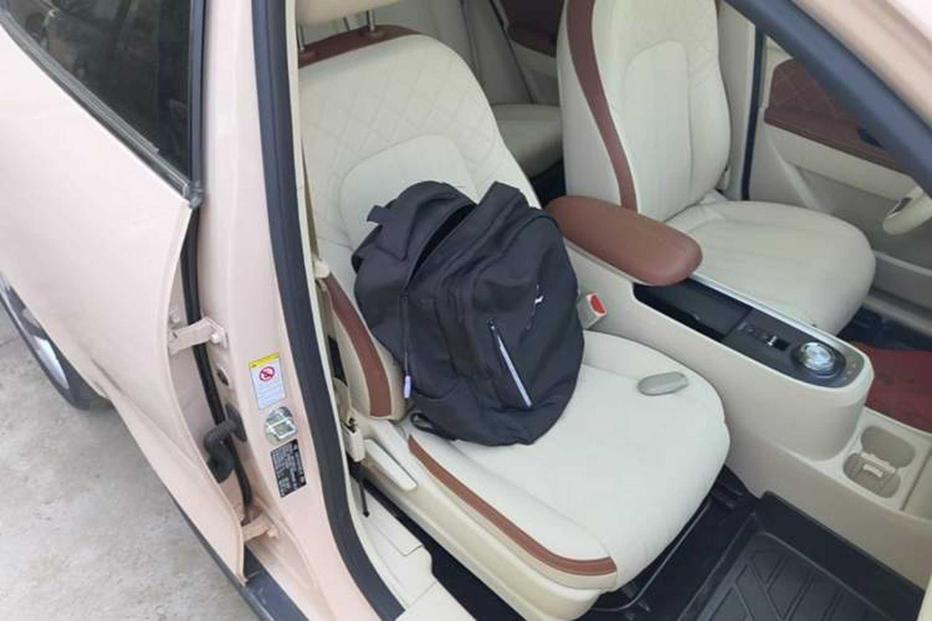 Used ORA Good Cat 2021 400km Standard Range Athena Edition Lithium-Ion Battery Right Front Seat