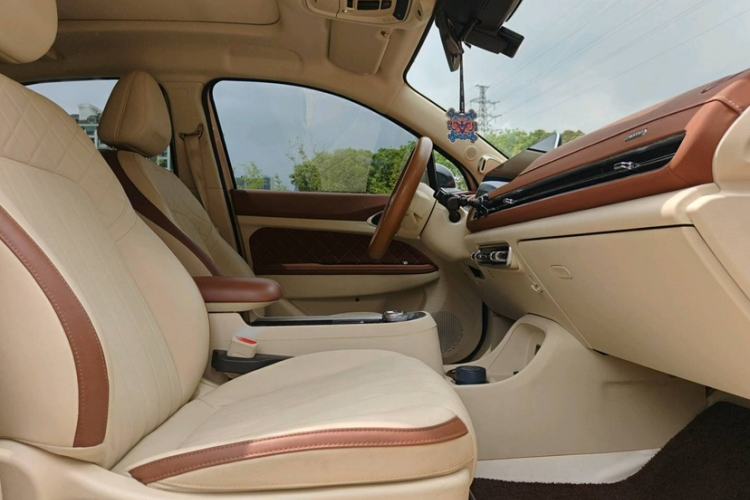 Used ORA Good Cat 2021 400km Standard Range Athena Edition Lithium-Ion Battery Right Front Seat