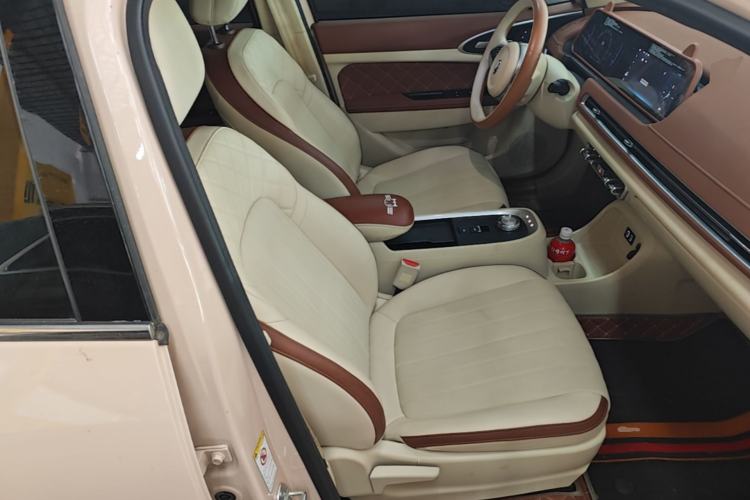 Used ORA Good Cat 2021 400km Standard Range Athena Edition Lithium-Ion Battery Right Front Seat