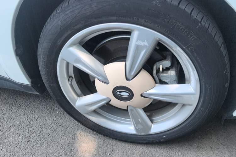 Used ORA Good Cat 2021 400km Standard Range Venus Edition Lithium Iron Phosphate Right Front Wheel Hub