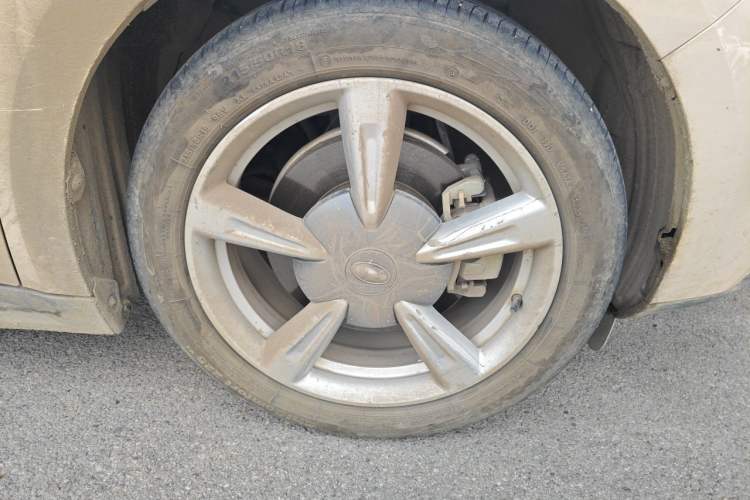 Used ORA Good Cat 2021 400km Standard Range Venus Edition Lithium-Ion Battery Right Front Wheel Hub