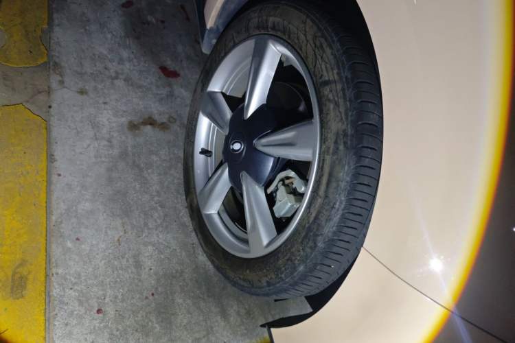Used ORA Good Cat 2021 400km Standard Range Venus Edition Lithium Iron Phosphate Right Front Wheel Hub