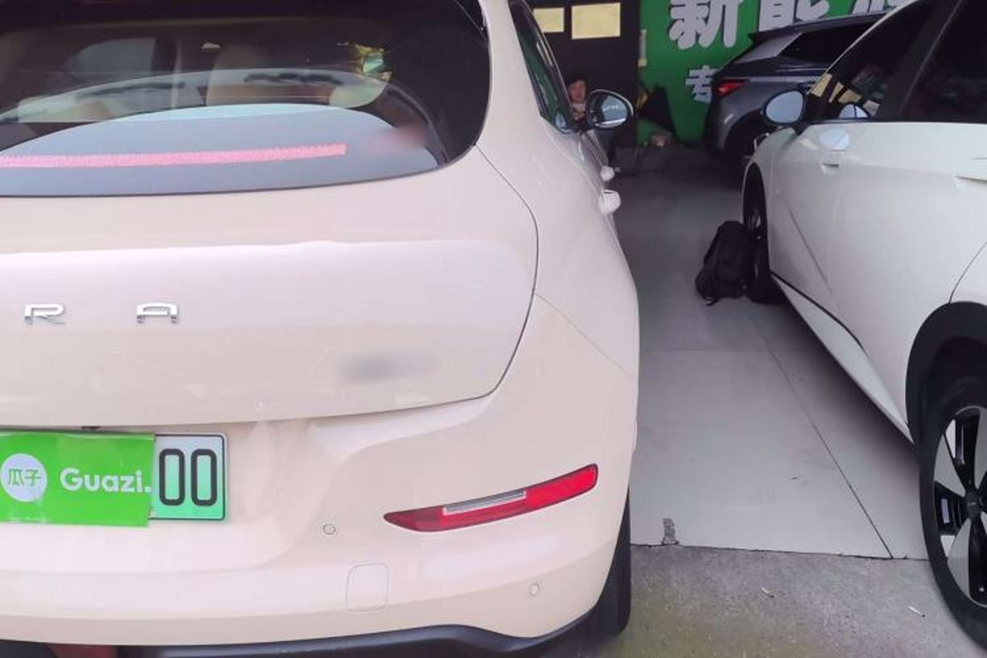 Used ORA Good Cat 2021 400km Standard Range Venus Edition Lithium-Ion Battery Right Rear Taillight